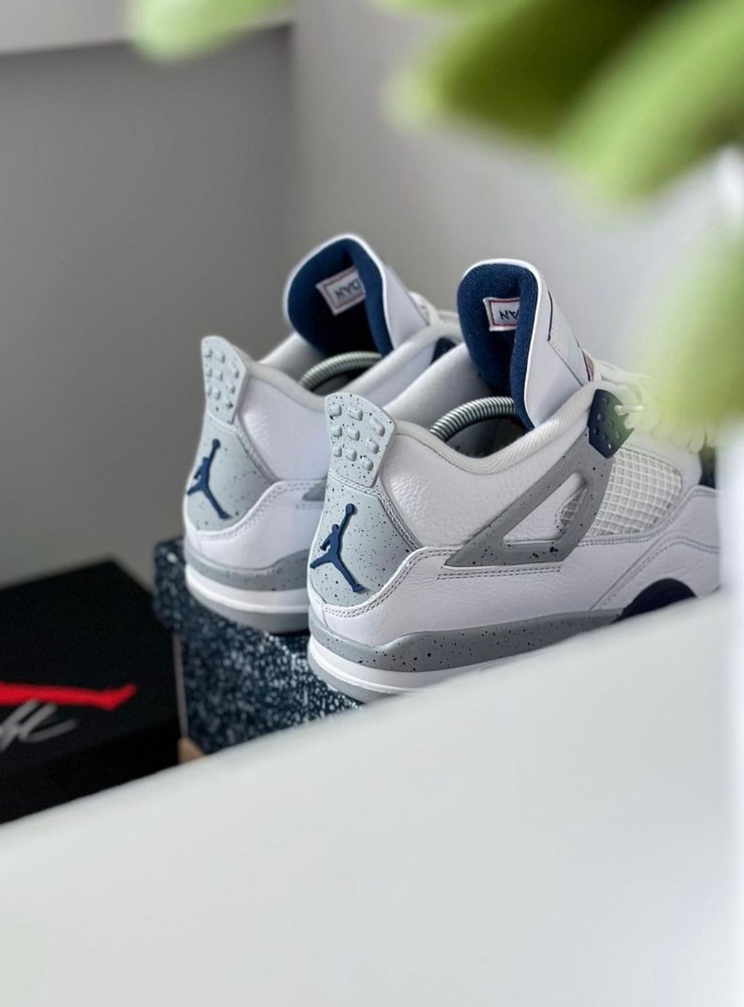 Air Jordan 4 Midnight Navy