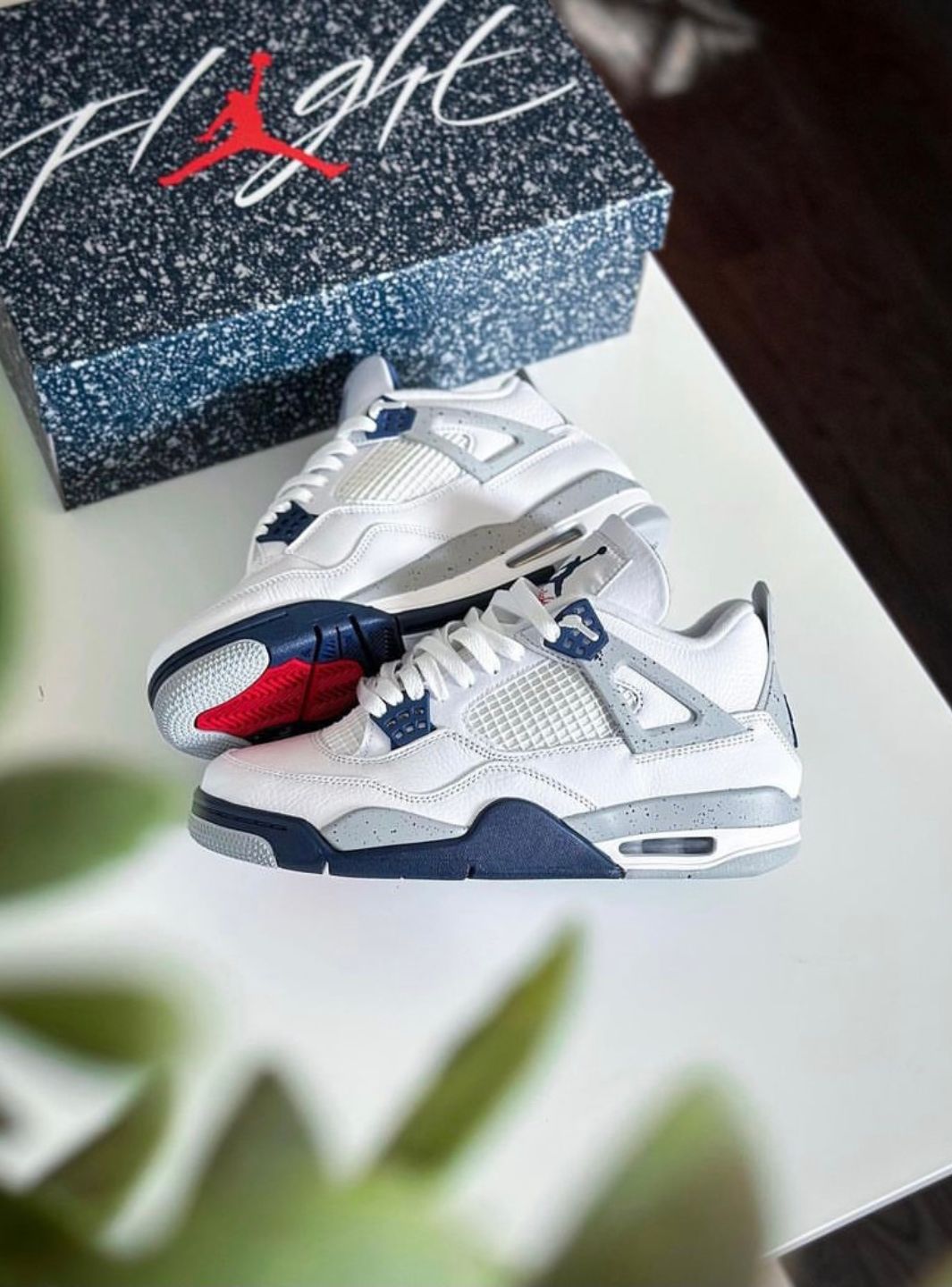 Air Jordan 4 Midnight Navy