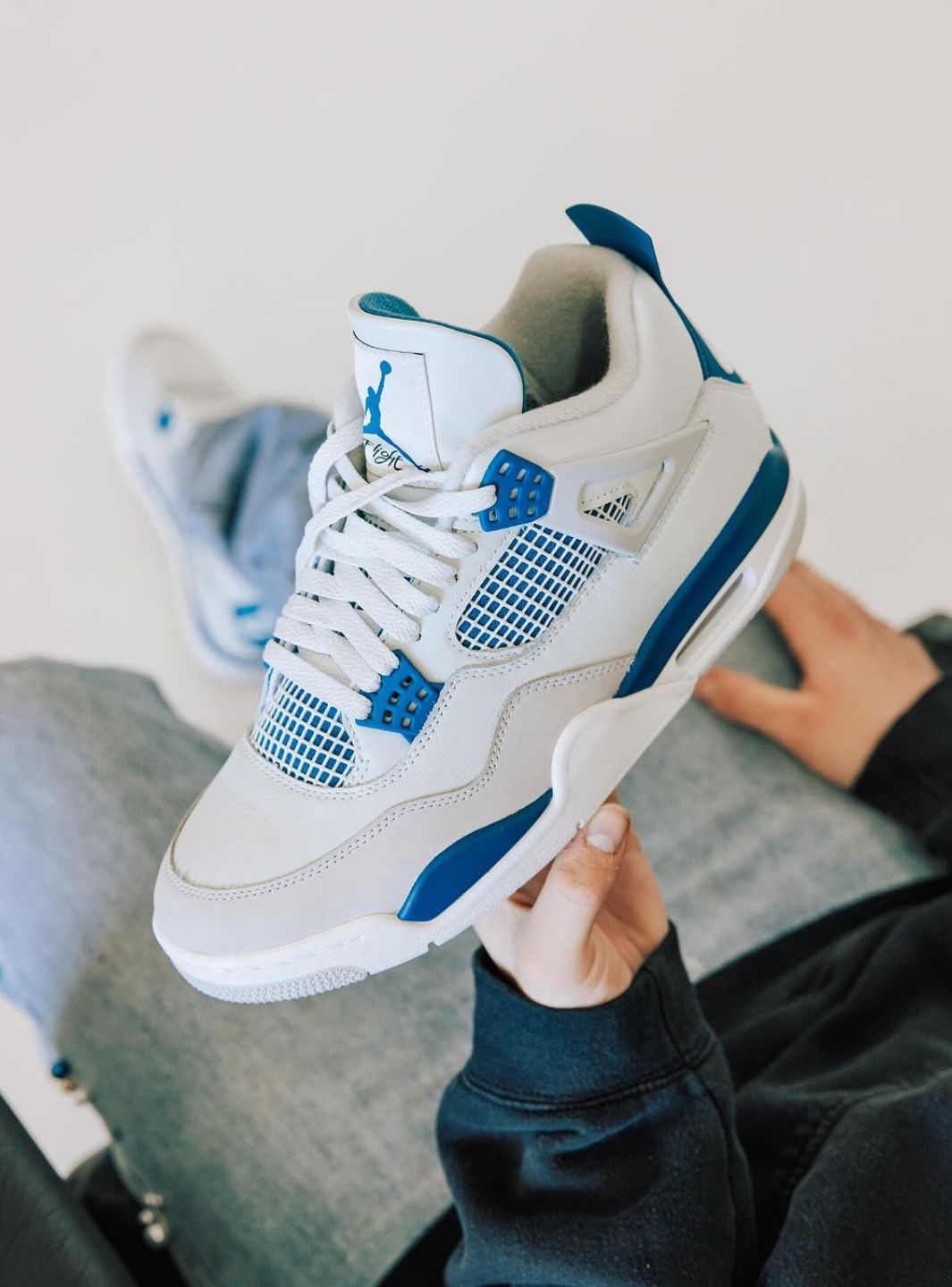 Air Jordan 4 Retro Military Blue (2024)